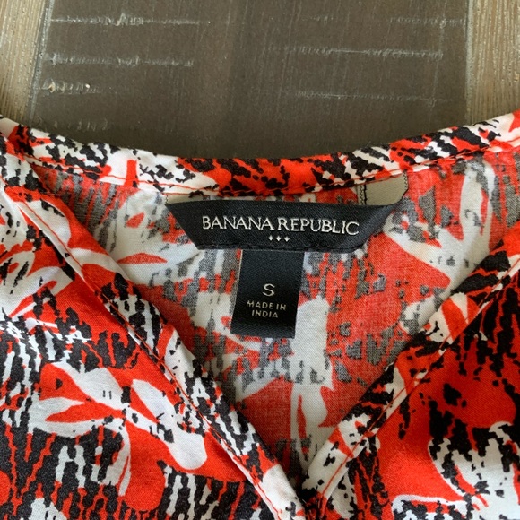 Banana Republic Floral Romper - Picture 3 of 7